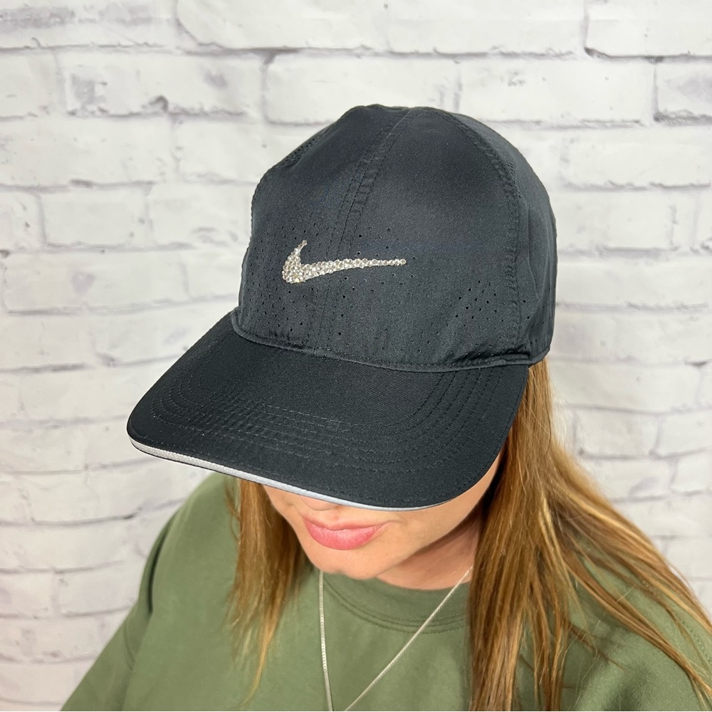NEW Nike Featherlight High Quality Crystal Bling Running Tailwind Hat Black